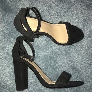 Size 7 black heels!